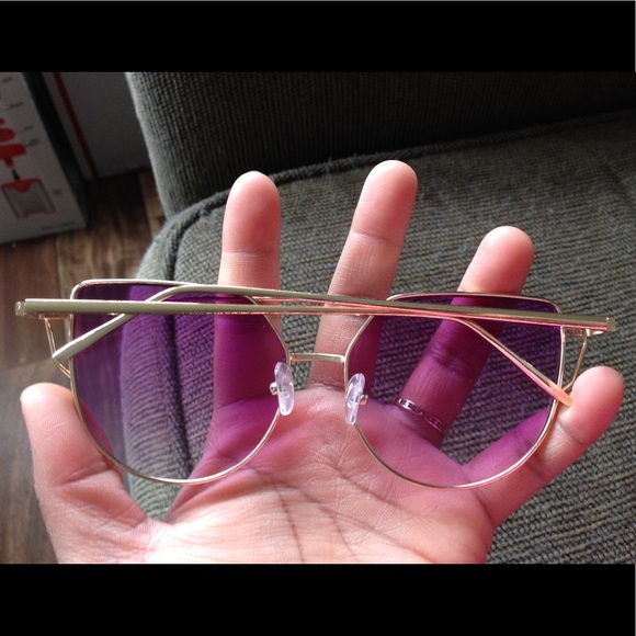 NWOT Cute Fashion Purple Gold Cat Eye Sunglasses - Picture 4 of 4